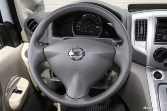 2016款NV200 1.6L自动豪华型