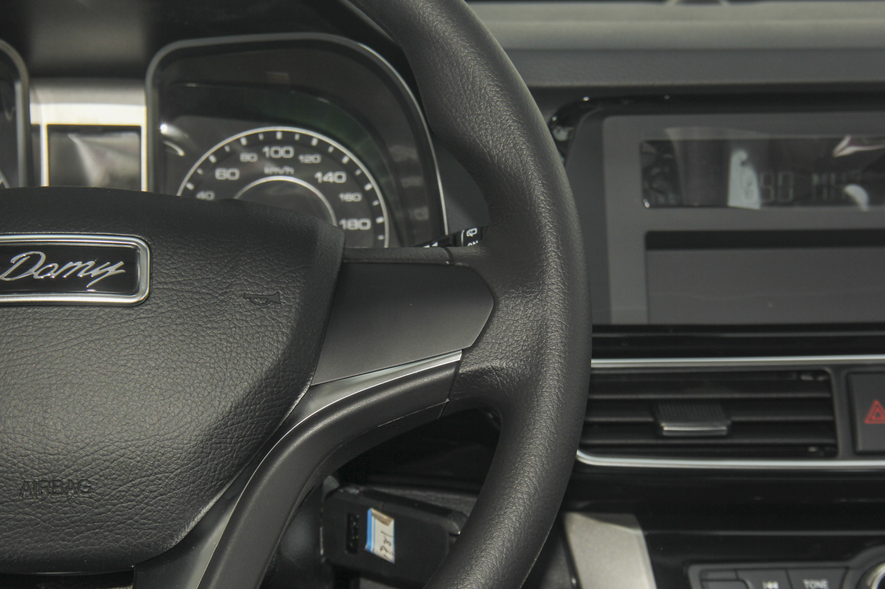 2017款大迈X5 1.6L手动精英型经典版