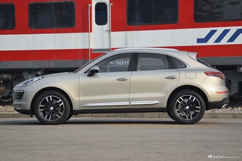 2017款众泰SR9 2.0T 自动极致之梦版（米色）