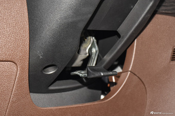 2018款风行SX6 1.6L手动豪华型