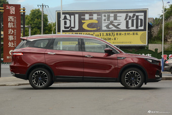 2018款君马S70 1.5T手动标准型