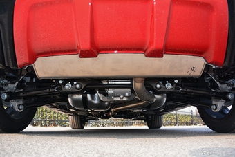 2017款揽胜极光2.0T自动绚黑限量版