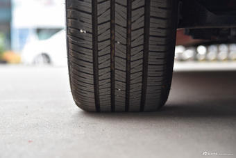 2015款逸动1.6L手动豪华型国5