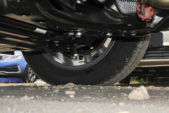 2018款吉利博越1.8TD自动智慧型4G互联版