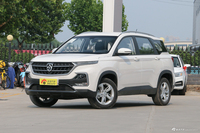 2018款宝骏530 1.8L自动精英型