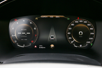 2018款博瑞GE MHEV耀智版