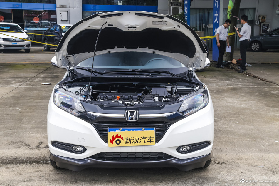 2015款缤智1.8L CVT四驱旗舰型 塔夫绸白