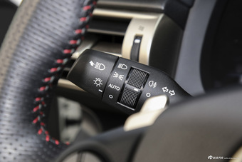 2015款雷克萨斯IS 2.0T自动200t F SPORT