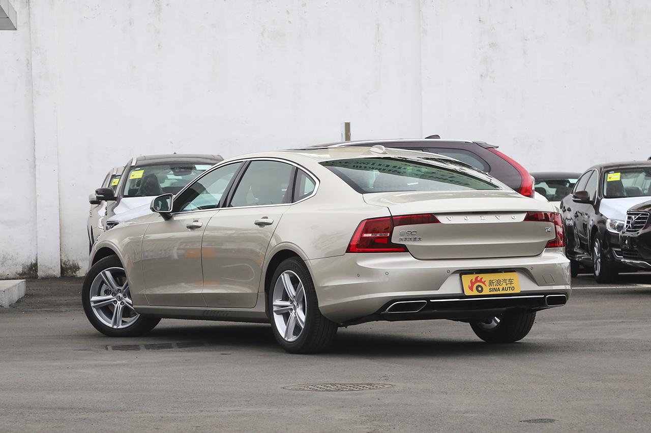  2018款沃尔沃S90 2.0T自动T4智远版