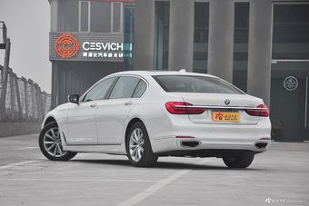2017款宝马7系730Li 2.0T自动领先型