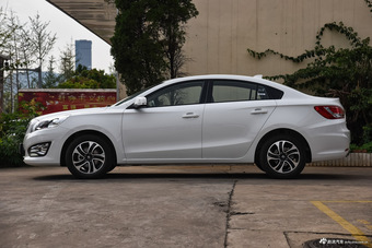 2015款海马福美来1.5T自动悦尚型