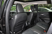 2017款自由光2.4L自动优越版