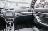 2015款绅宝X65 2.0T自动豪华型 烈焰橙