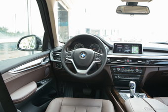 2018款宝马X5 2.0T 自动xDrive28i