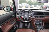 2017款Stelvio 2.0T 280HP自动豪华版