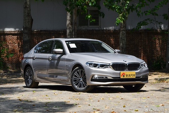 2018款宝马5系2.0T自动530Li尊享型豪华套装