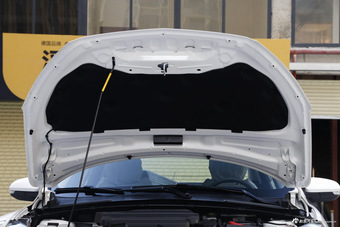 2015款福睿斯1.5L自动时尚型