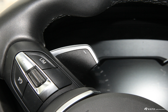 2018款宝马3系GT 2.0L自动330i xDrive M运动型 