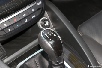 2018款斯威X7 1.5T手动豪华型7座