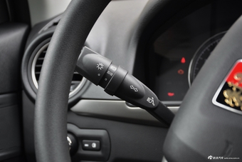 2015款荣威350 1.5L自动豪华天窗版