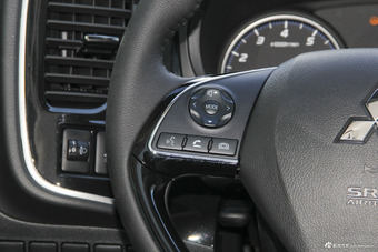 2018款欧蓝德2.0L自动两驱荣耀版5座