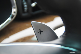 2013款总裁 3.0T自动V6标准型