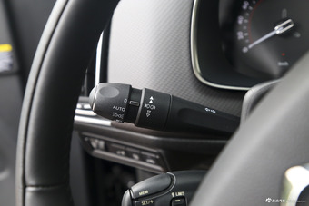  2017款雪铁龙C6改款1.8T自动豪华型380THP