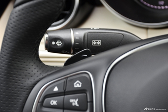 2017款改款奔驰C级C180L 1.6T自动时尚型运动版