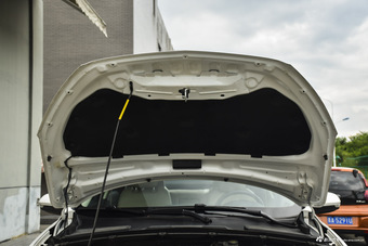 2015款福睿斯1.5L自动时尚型