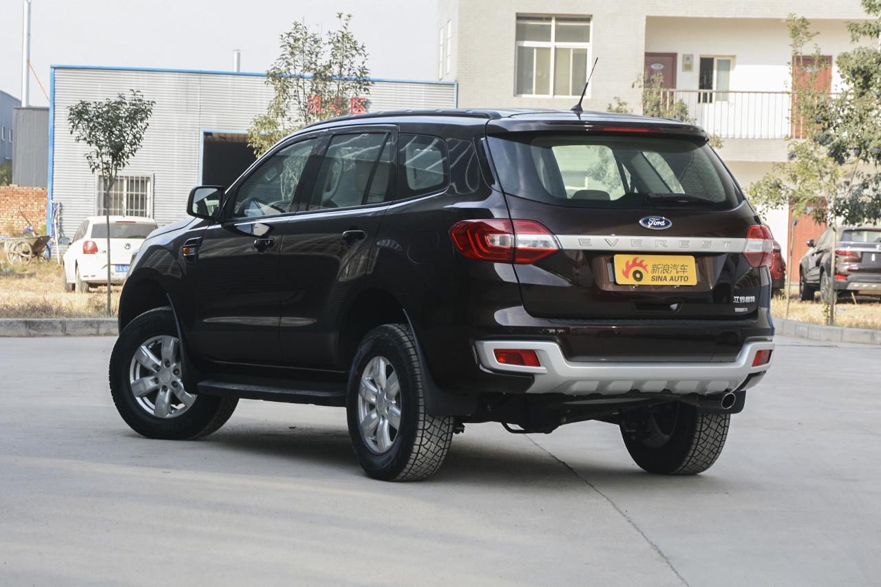 2017款撼路者2.0T自动四驱菁英版汽油5座