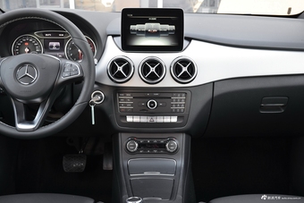 2017款奔驰B级B200 1.6T自动豪华型