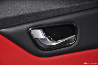 2016款哈弗H1 1.5L自动标准型蓝标改款 钛白