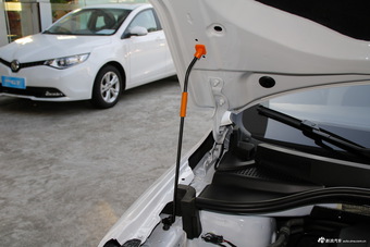 2016款名爵锐行1.5L手动风尚版