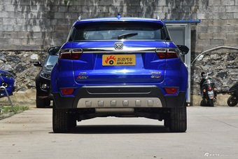 2016款驭胜S330 1.5T自动两驱尊贵版 