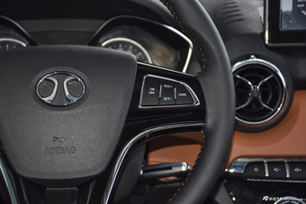 2016款北汽绅宝X35 1.5L自动豪华版