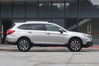 2017款傲虎 2.5L自动运动导航版 EyeSight