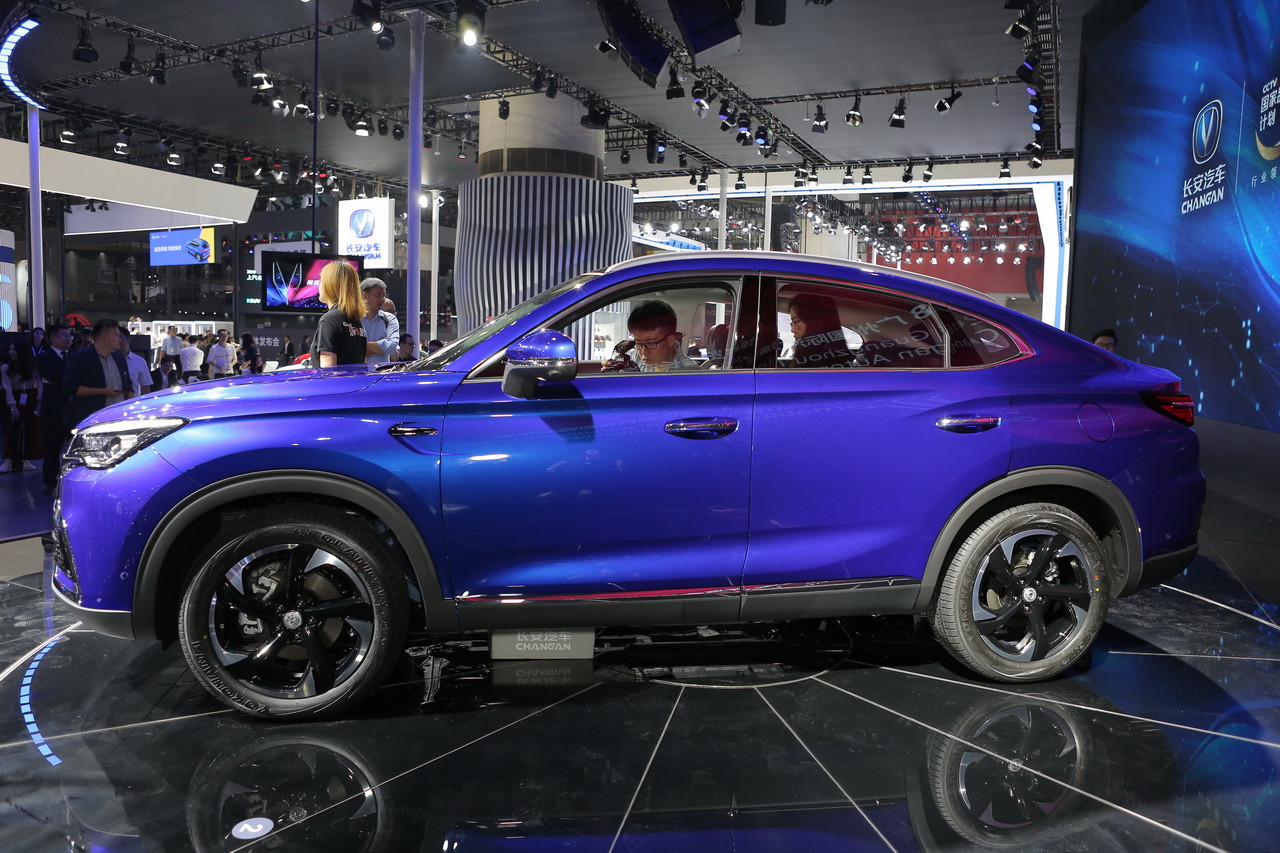 2018广州车展实拍：长安CS85