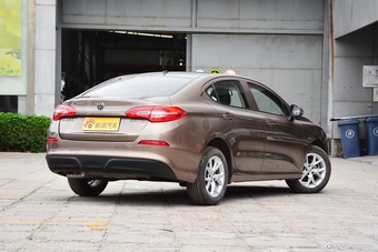 2017款中华H3 1.5L自动精英型