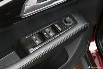 2018款斯威X7 1.5T手动豪华型7座