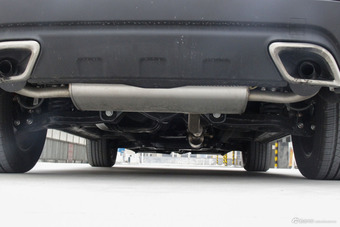 2016款众泰T600 1.5T手动尊贵型运动版