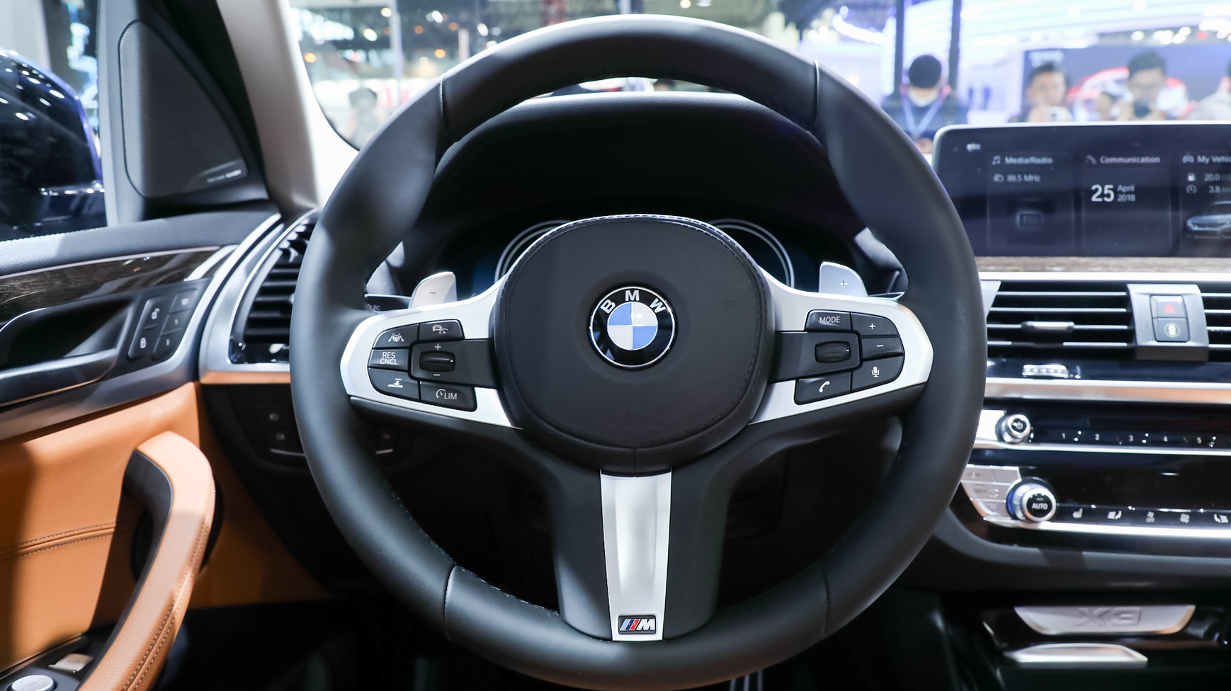 实拍|宝马iX3概念车 华晨宝马工厂生产