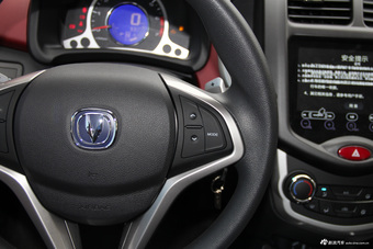 2015款奔奔1.4L自动IMT尊贵型国5