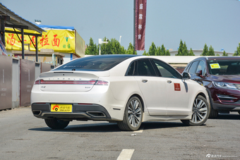 2018款林肯MKZ 2.0T自动尊耀版