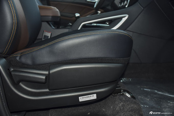 2016款 驭胜S350 2.0T 自动两驱汽油豪华天窗版7座