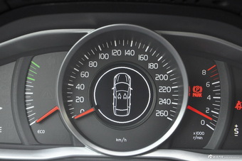 2017款沃尔沃S60L 1.5T自动T3智进版