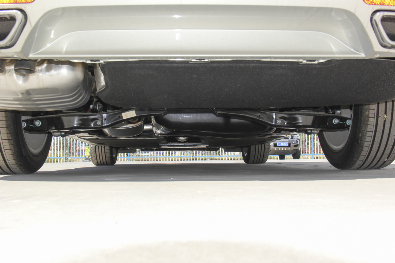 2018款迈腾改款1.8T自动330TSI DSG豪华型