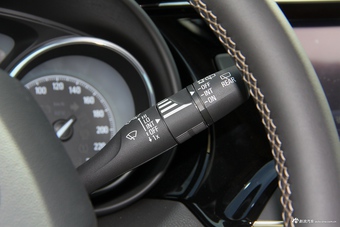 2017款昂科威2.0T自动四驱精英型28T