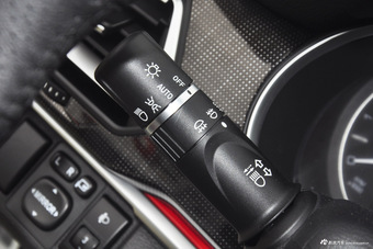 2017款哈弗H2 1.5T手动两驱豪华型蓝标