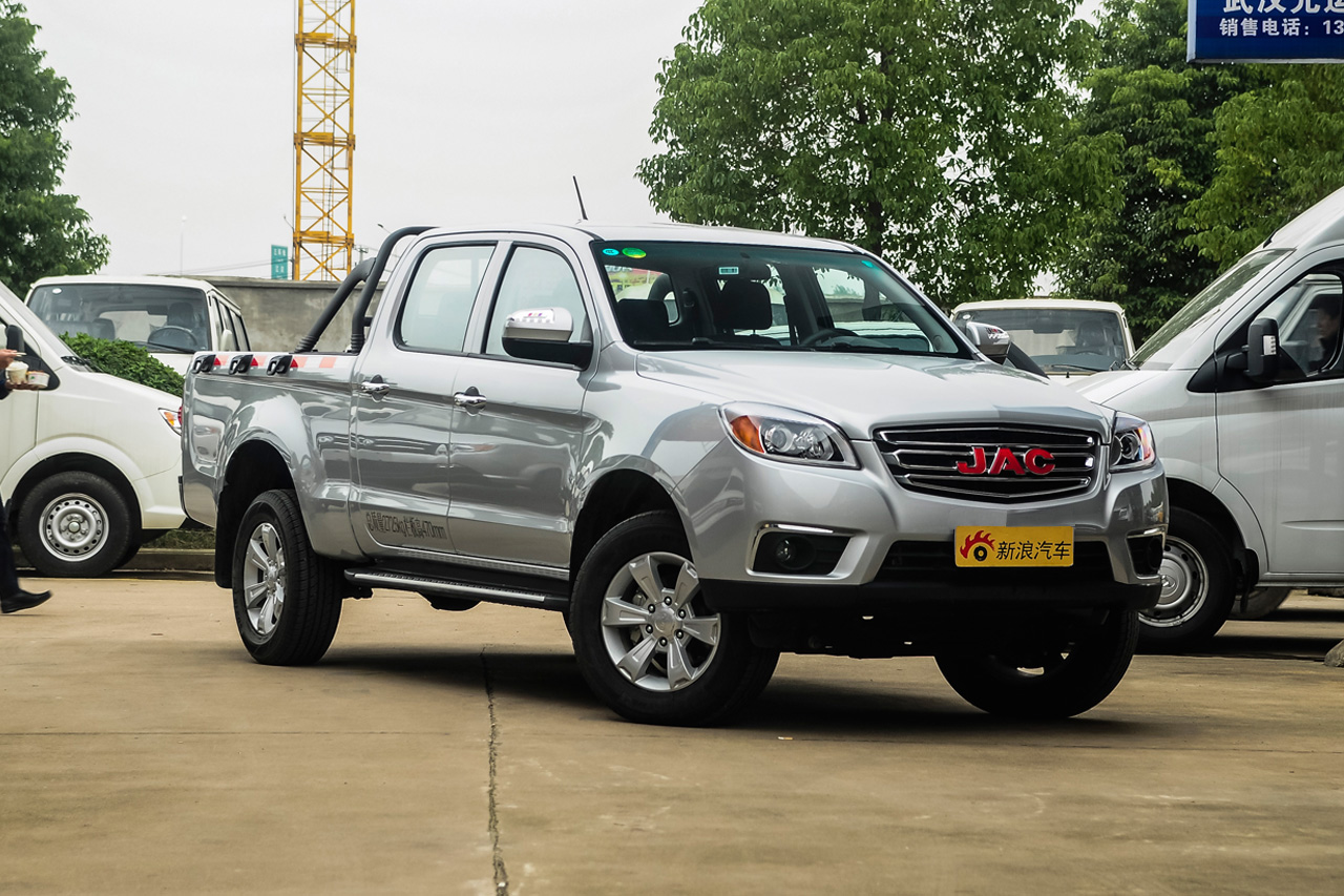 2015款帅铃T6 2.8T手动柴油新锐型HFC4DA1-2C