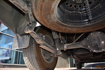 2017款纳瓦拉2.5L手动两驱旗舰版QR25